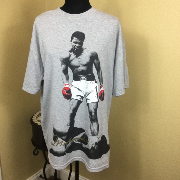 Spencer's Other - Men's Tee NWT Muhammad Ali All Over Again
